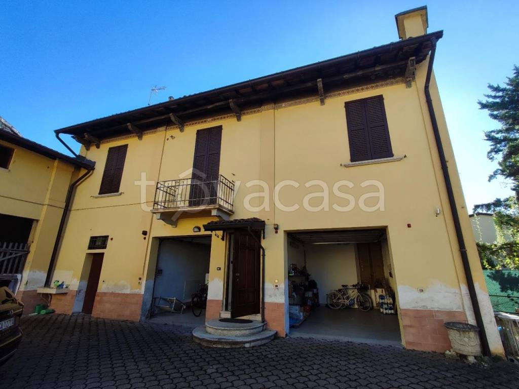 casa indipendente in vendita a Cremona