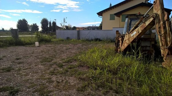 casa indipendente in vendita a Cremona