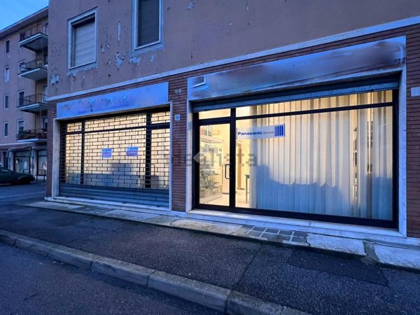 locale commerciale in vendita a Cremona