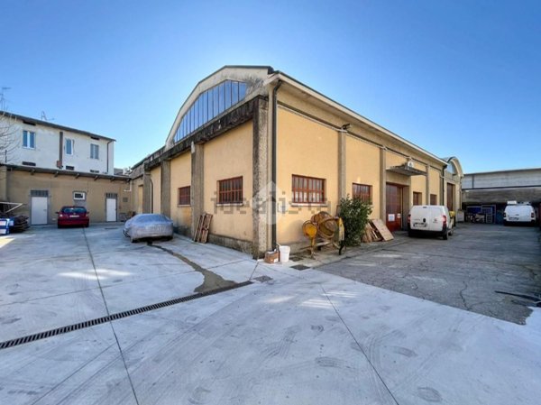 locale di sgombero in vendita a Cremona in zona Via Bergamo