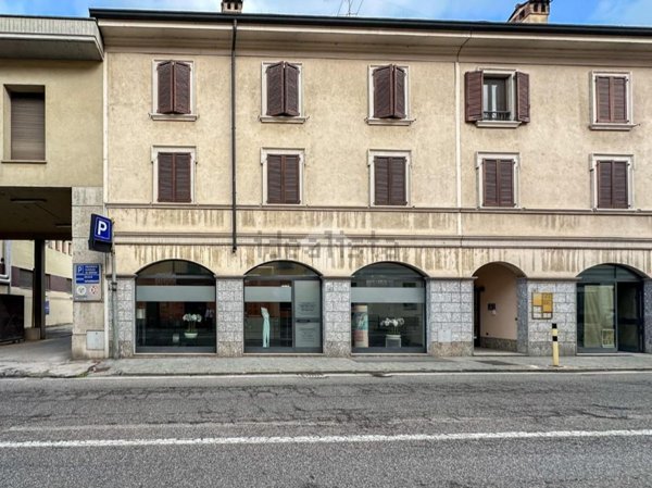 locale commerciale in vendita a Cremona