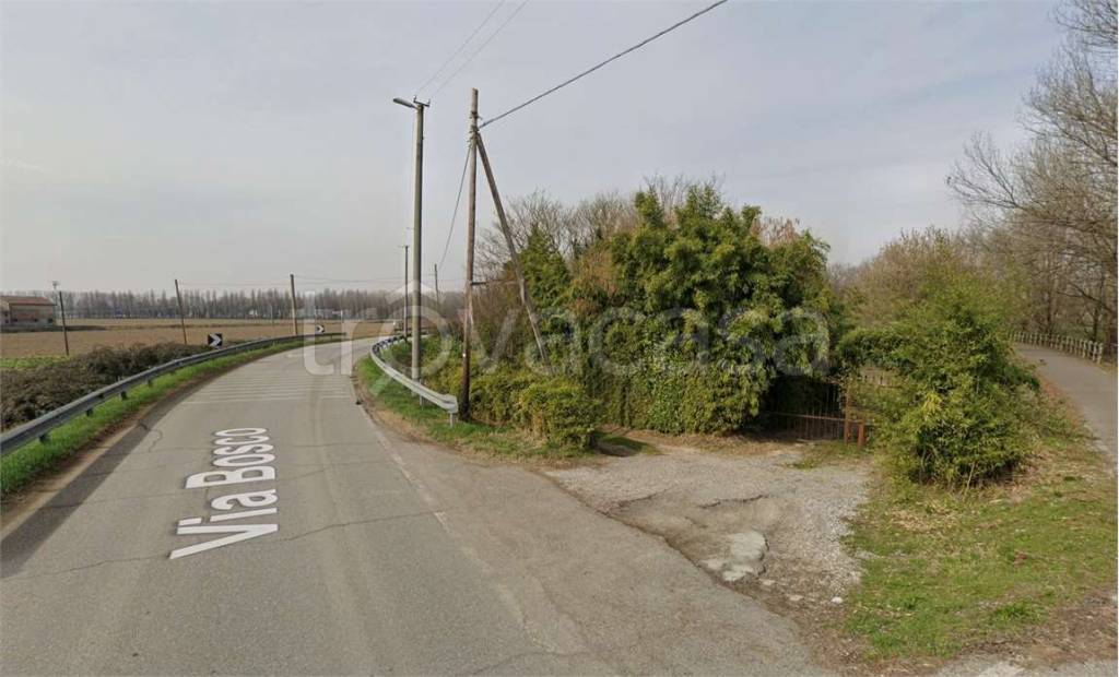 locale commerciale in vendita a Cremona