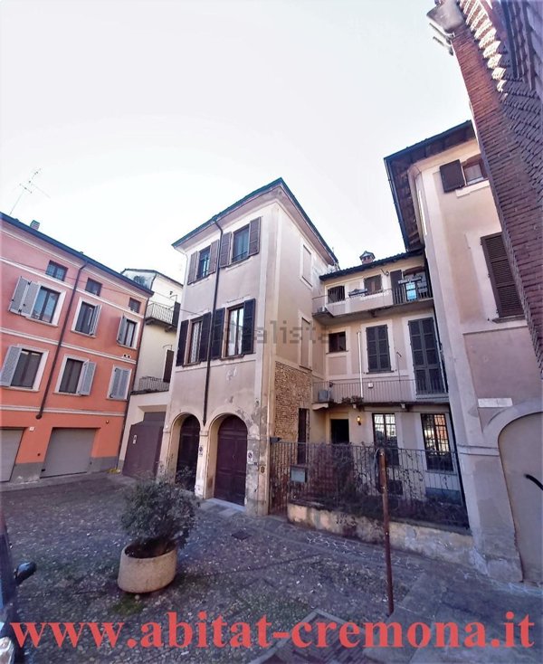 appartamento in vendita a Cremona in zona Cremona Centro