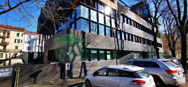 locale commerciale in vendita a Cremona in zona Cremona Centro