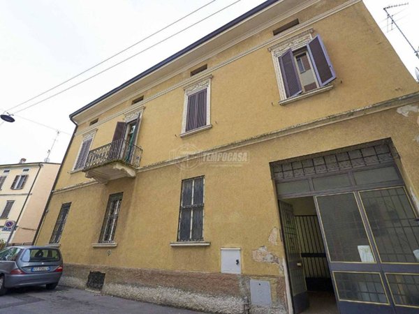 casa indipendente in vendita a Cremona in zona Cremona Centro