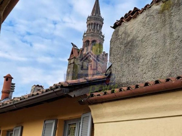 appartamento in vendita a Cremona in zona Piazza Castello