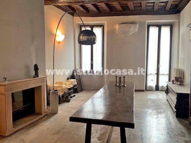appartamento in vendita a Cremona in zona Piazza Castello