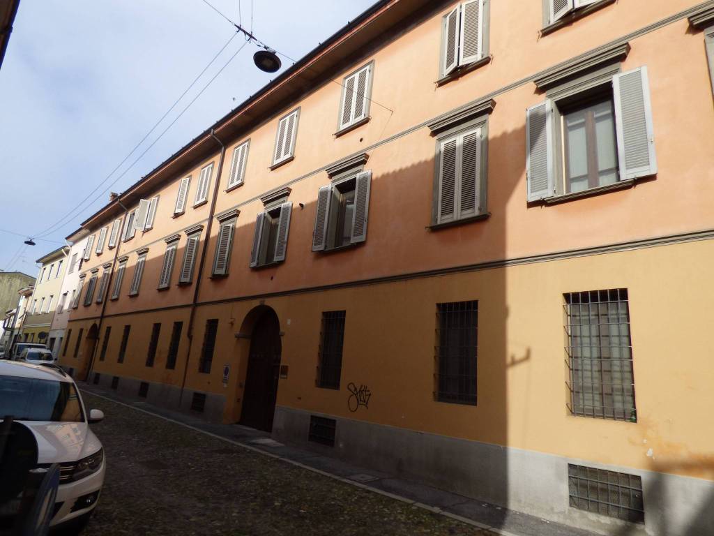 appartamento in vendita a Cremona in zona Piazza Castello