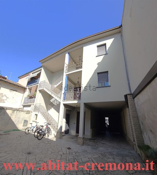 casa indipendente in vendita a Cremona in zona Cremona Centro