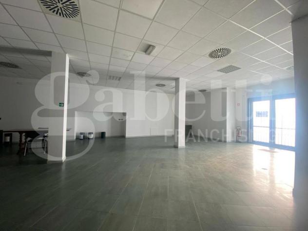 ufficio in vendita a Cremona in zona Cremona Centro