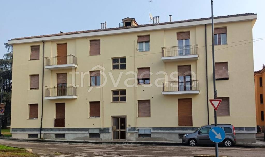 appartamento in vendita a Cremona in zona Corso Garibaldi