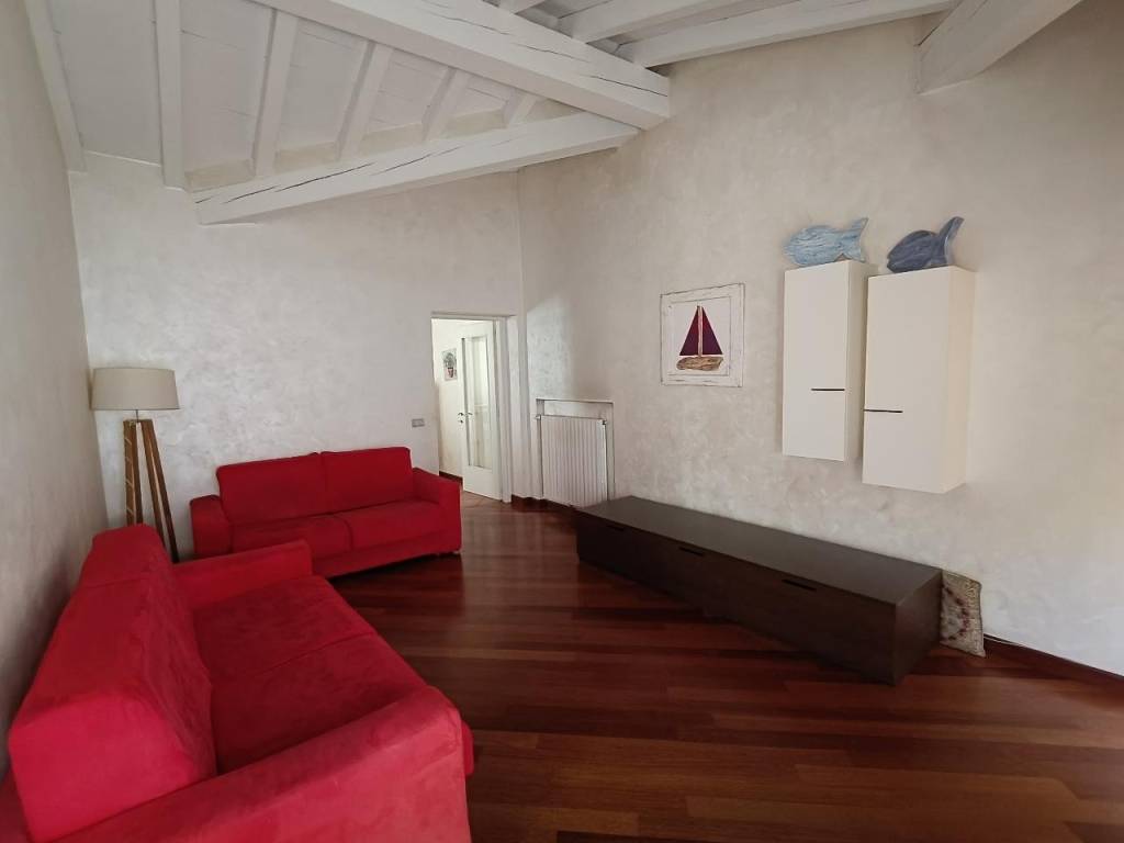 appartamento in vendita a Cremona in zona Piazza Castello