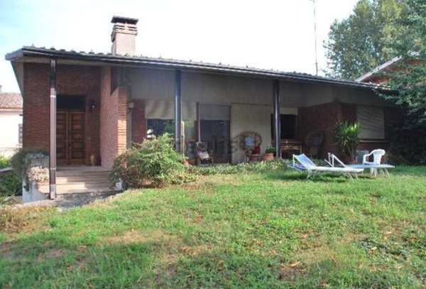 casa indipendente in vendita a Cremona