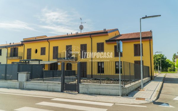casa indipendente in vendita a Cremona in zona San Felice
