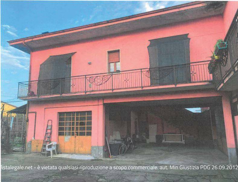 casa indipendente in vendita a Cremona in zona Corso Garibaldi