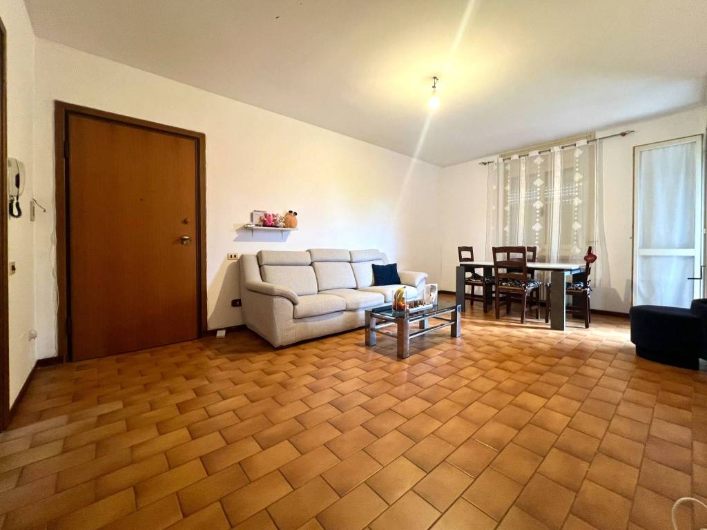 appartamento in vendita a Cremona in zona Via Giuseppina