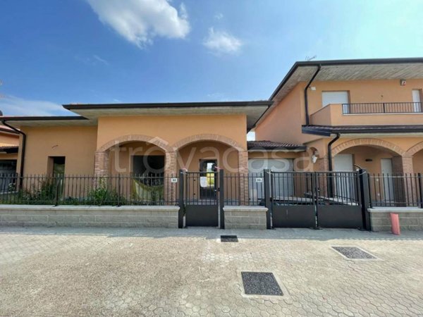 casa indipendente in vendita a Cremona in zona Boschetto