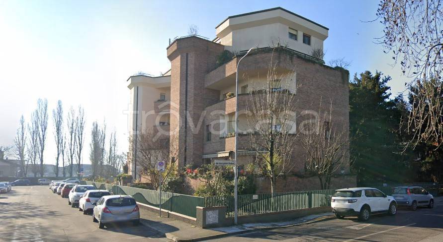 appartamento in vendita a Cremona in zona Viale Po