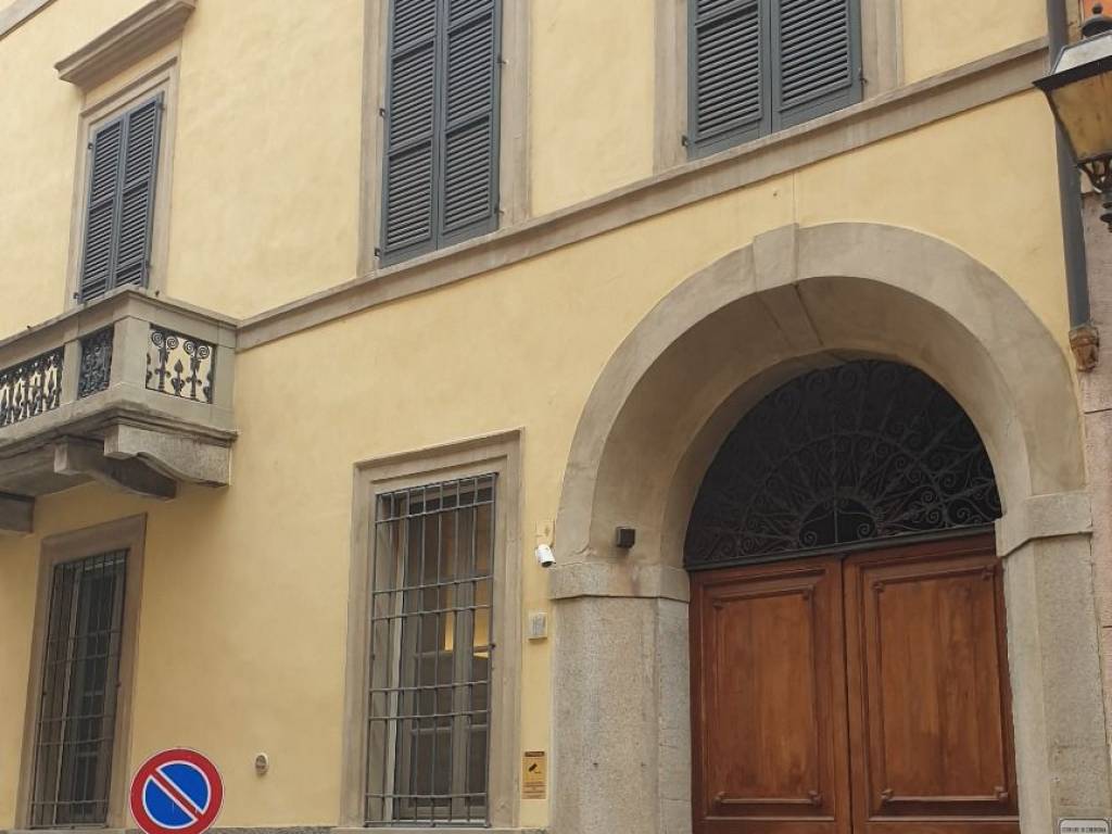 appartamento in vendita a Cremona in zona Piazza Castello