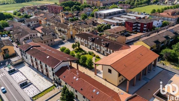 negozio in vendita a Cremona in zona San Felice