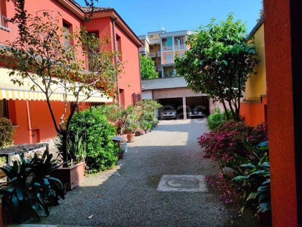 casa indipendente in vendita a Cremona