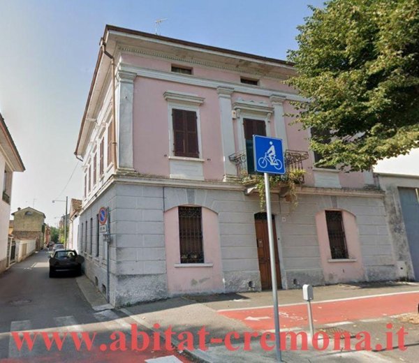 casa indipendente in vendita a Cremona in zona Via Giuseppina