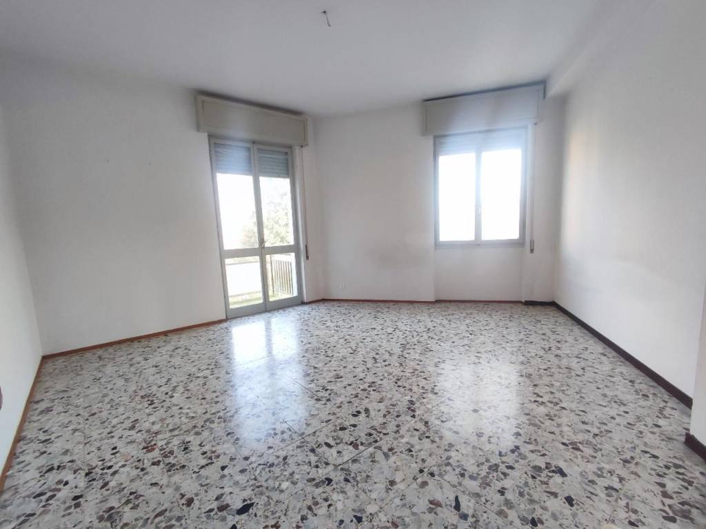 appartamento in vendita a Cremona in zona Viale Po