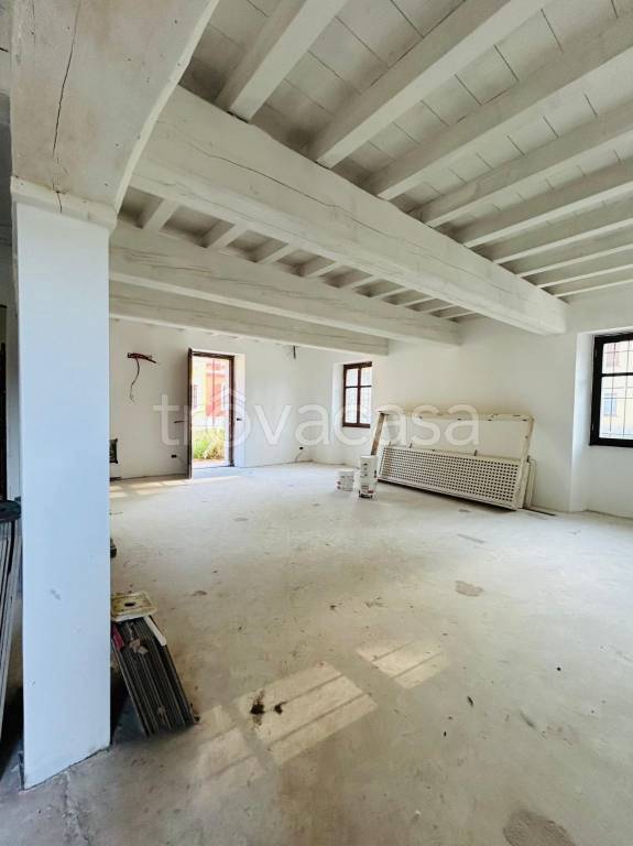 casa indipendente in vendita a Cremona