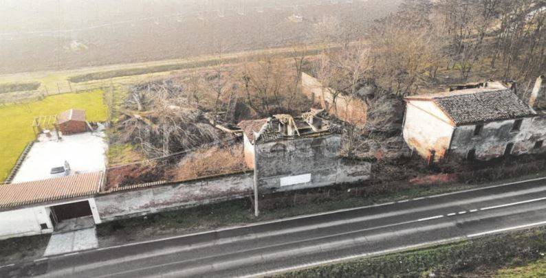 appartamento in vendita a Cremona in zona Bagnara