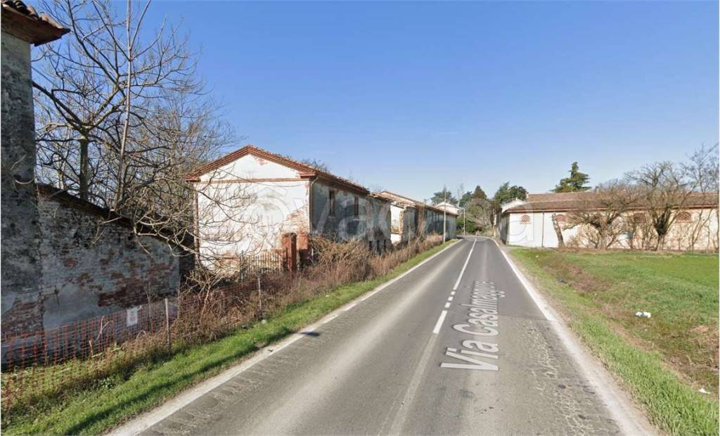 casa indipendente in vendita a Cremona in zona Bagnara