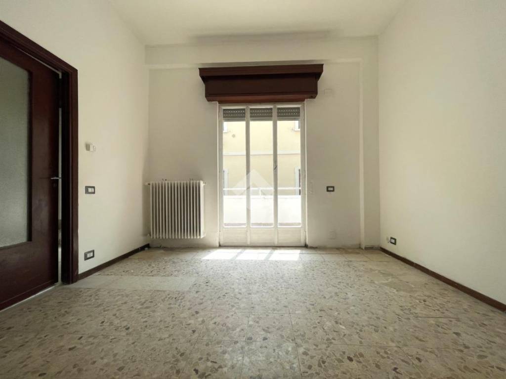 appartamento in vendita a Cremona in zona Via Dante