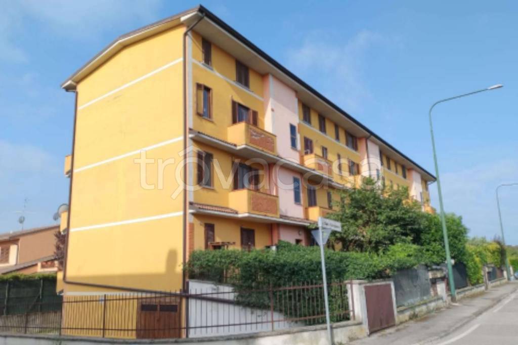 appartamento in vendita a Cremona in zona San Felice