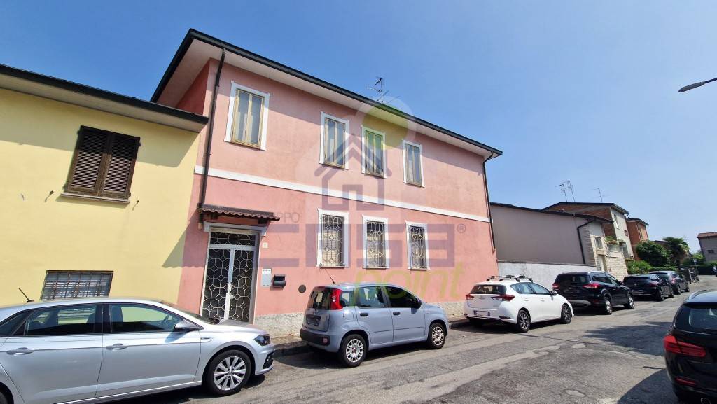 casa indipendente in vendita a Cremona