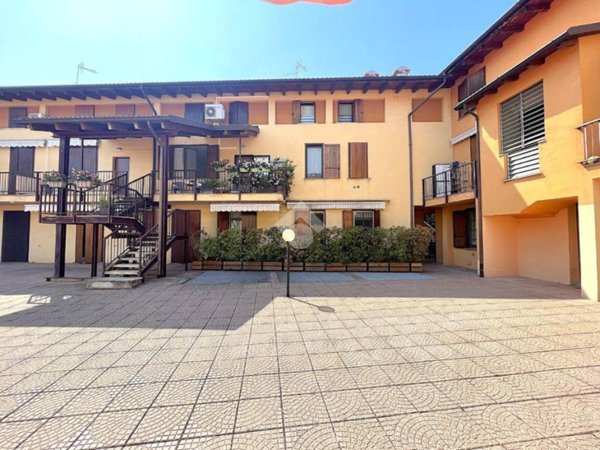 appartamento in vendita a Cremona in zona Cavatigozzi