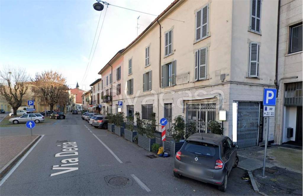negozio in vendita a Cremona in zona Cremona Centro