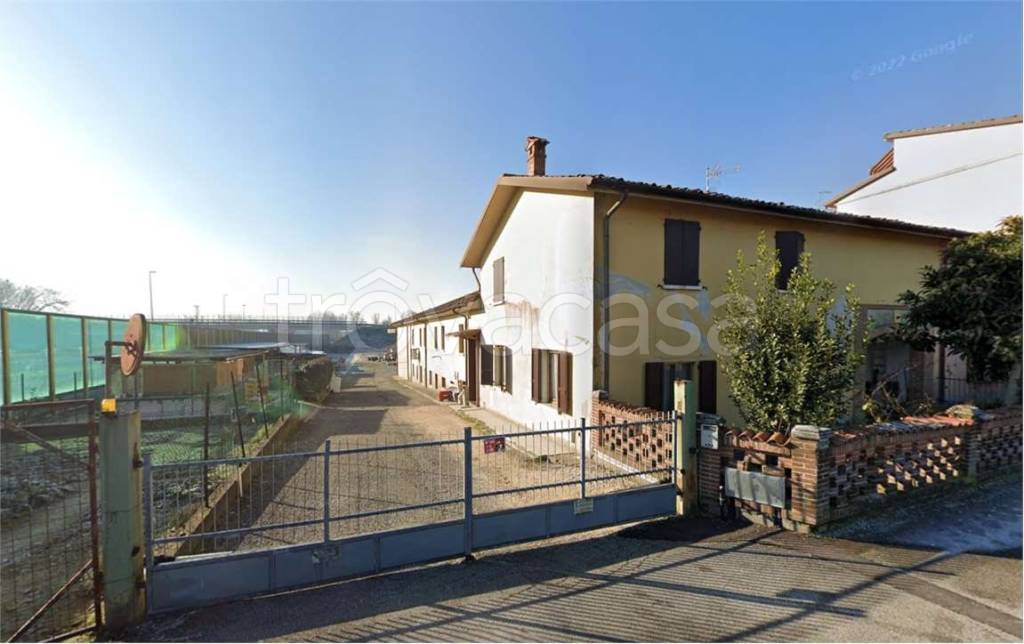appartamento in vendita a Cremona in zona Battaglione