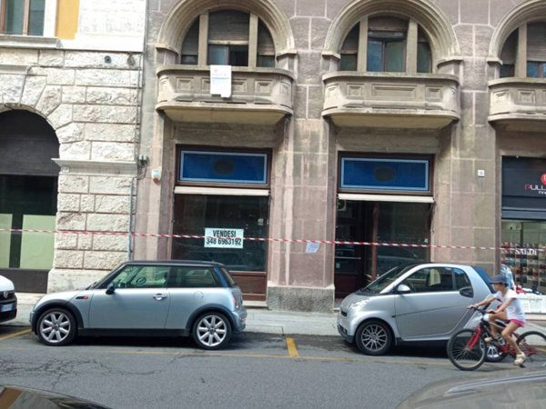 negozio in vendita a Cremona in zona Piazza Castello