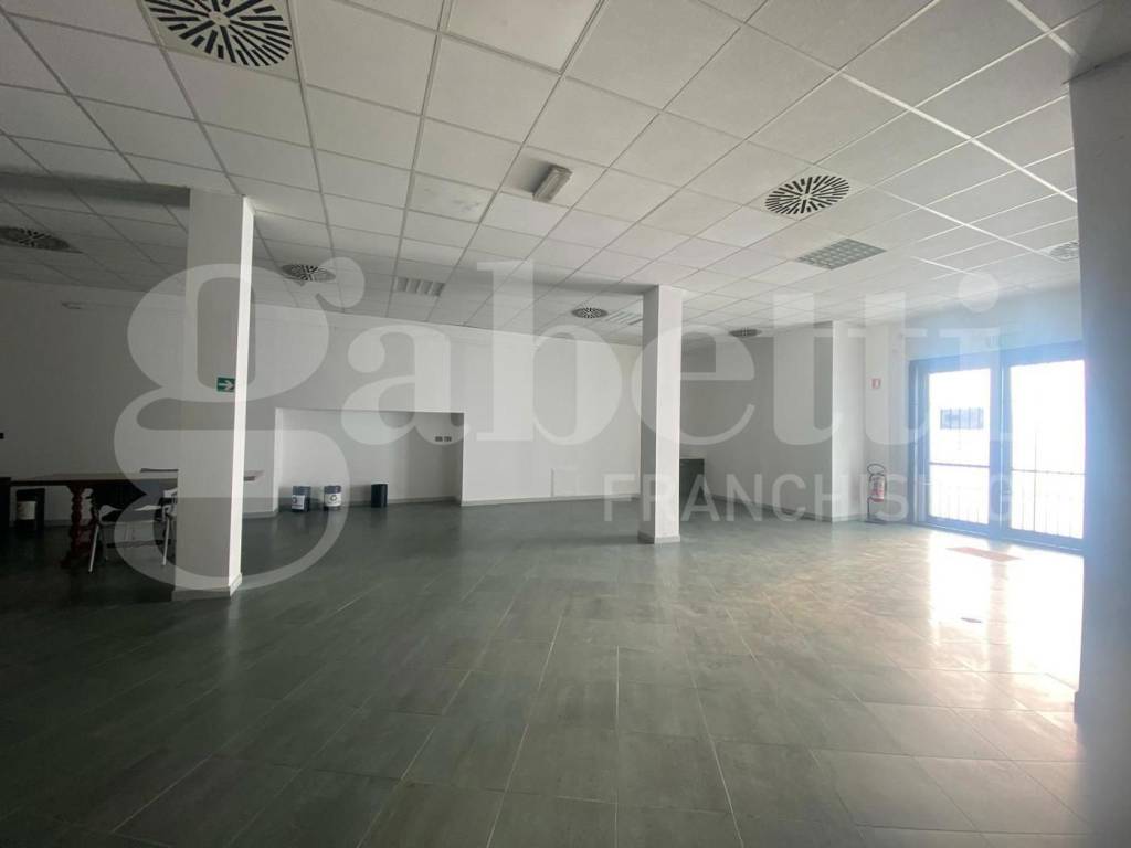 ufficio in vendita a Cremona in zona Cremona Centro