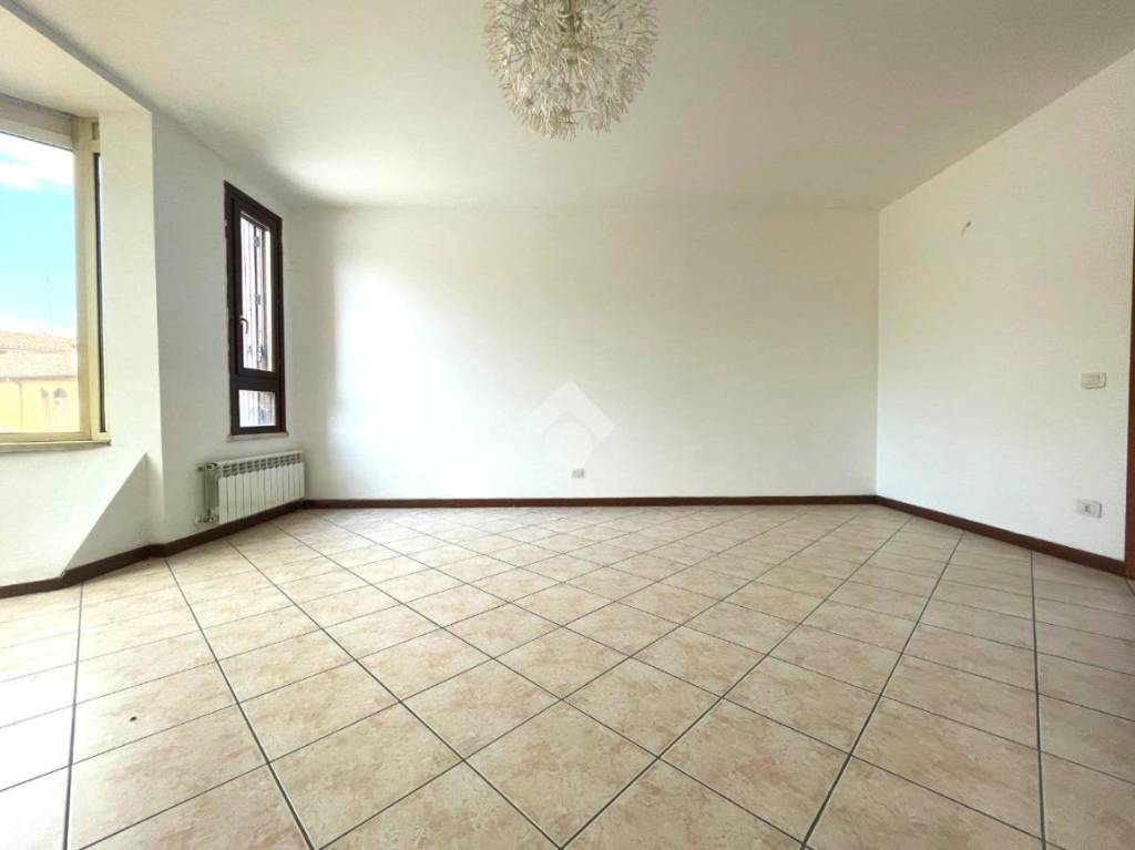 casa indipendente in vendita a Cremona in zona Battaglione