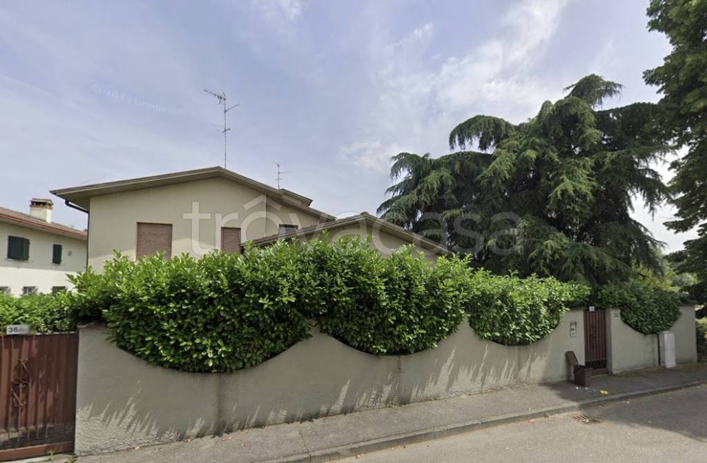 casa indipendente in vendita a Cremona in zona Migliaro