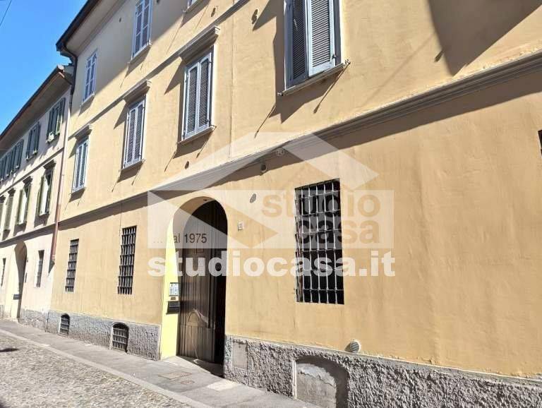 appartamento in vendita a Cremona in zona Piazza Castello