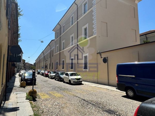 appartamento in vendita a Cremona in zona Piazza Castello