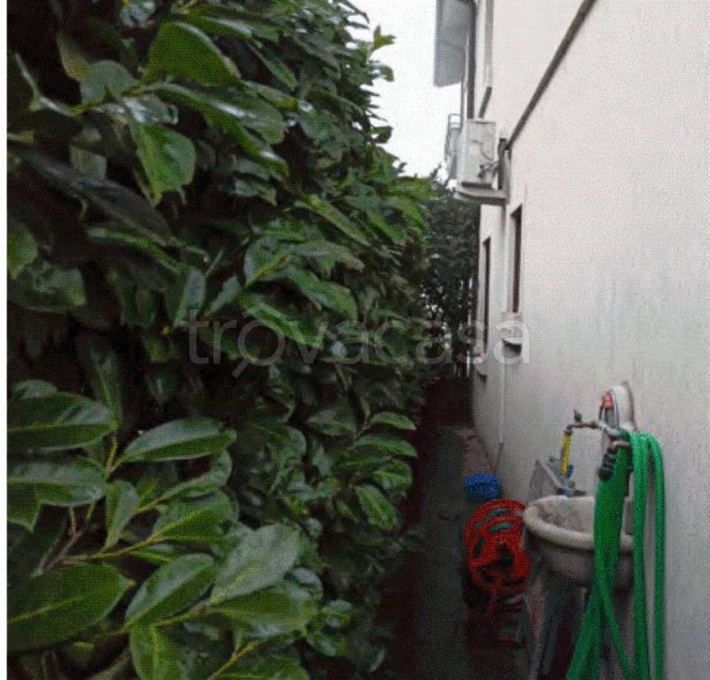 appartamento in vendita a Cremona in zona Migliaro