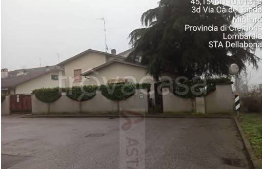 casa indipendente in vendita a Cremona in zona Migliaro