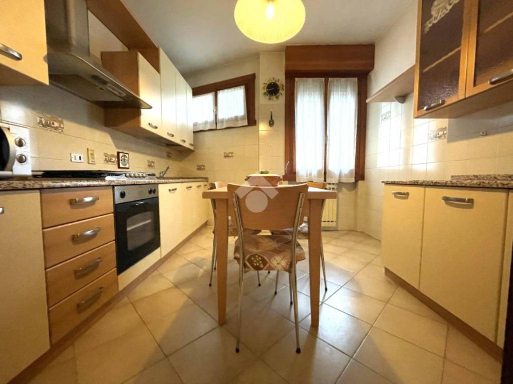 appartamento in vendita a Cremona in zona Via Dante