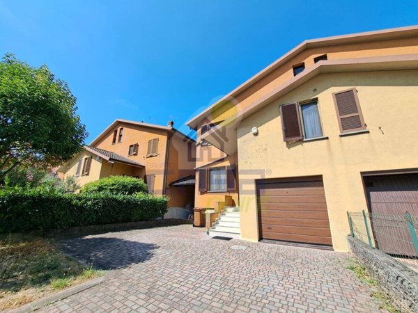 casa indipendente in vendita a Cremona