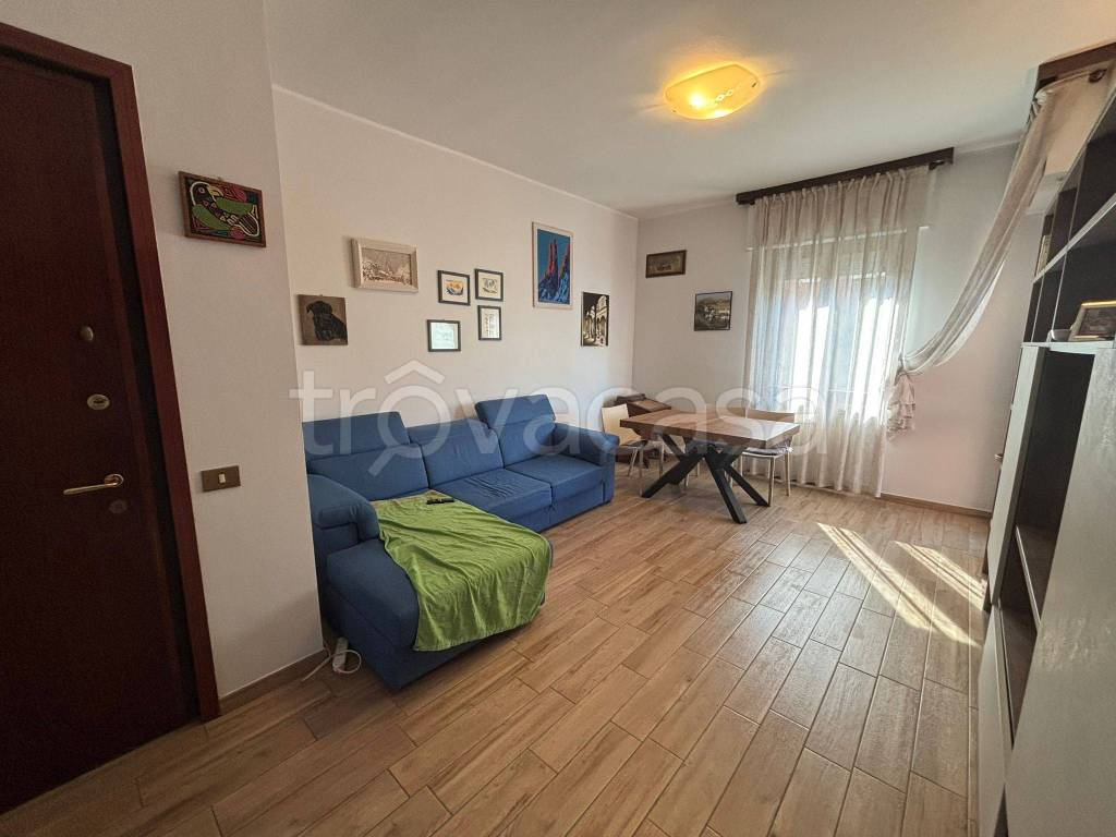 appartamento in vendita a Cremona in zona Picenengo