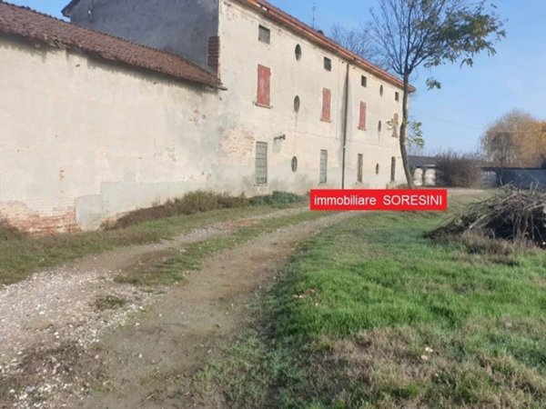 casa indipendente in vendita a Cremona in zona Bagnara
