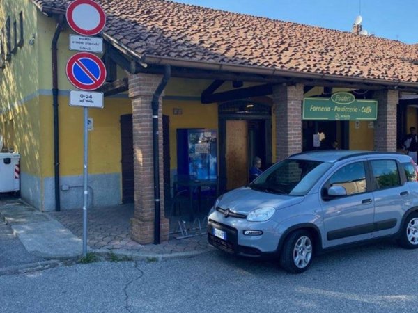 negozio in vendita a Cremona