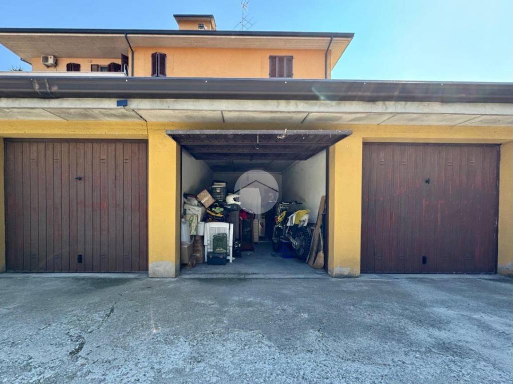 locale di sgombero in vendita a Cremona